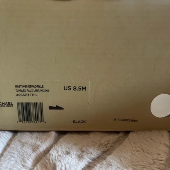 Michael Kors Women’s Hastings Espadrille’s - Picture 4 of 4